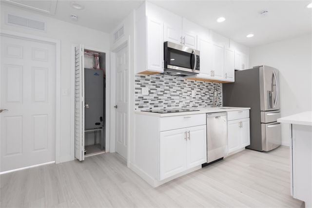 713 SW 4th Ct, Hallandale Beach, FL 33009