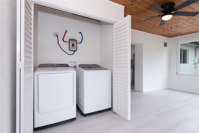 713 SW 4th Ct, Hallandale Beach, FL 33009