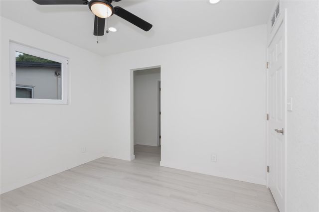 713 SW 4th Ct, Hallandale Beach, FL 33009