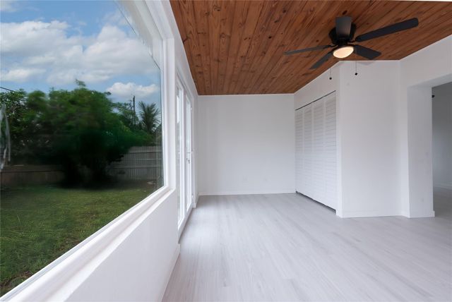 713 SW 4th Ct, Hallandale Beach, FL 33009