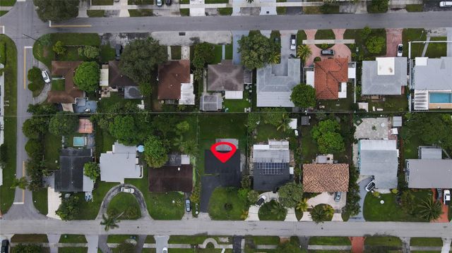 713 SW 4th Ct, Hallandale Beach, FL 33009