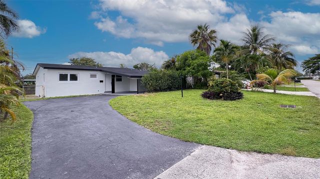 713 SW 4th Ct, Hallandale Beach, FL 33009