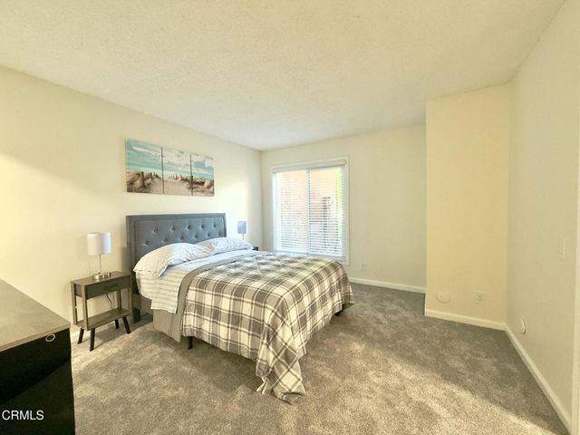 1300 Saratoga Avenue 2204, Ventura, CA 93003