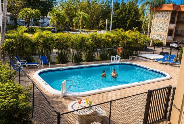 3930 Crystal Lake Drive 206, Deerfield Beach, FL 33064