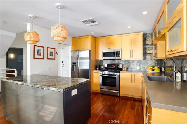 1214 14th Street 203, Santa Monica, CA 90404