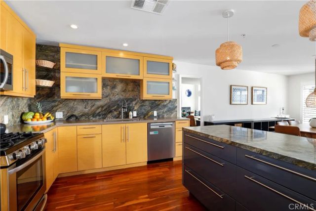 1214 14th Street 203, Santa Monica, CA 90404