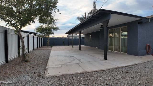 1109 W BROADWAY Road A, Phoenix, AZ 85041