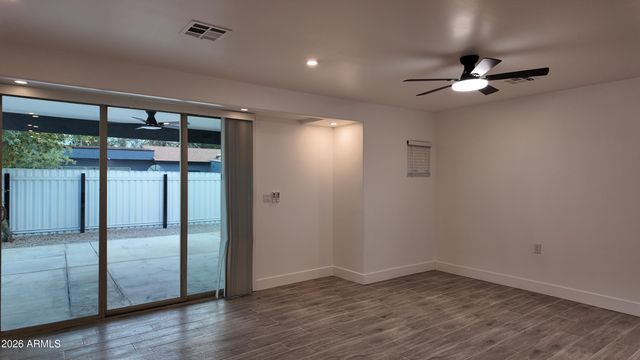 1109 W BROADWAY Road A, Phoenix, AZ 85041