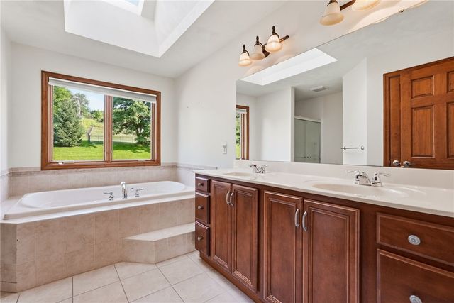 600 Ashton Ct, North Huntingdon, PA 15642