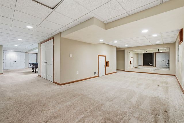 600 Ashton Ct, North Huntingdon, PA 15642
