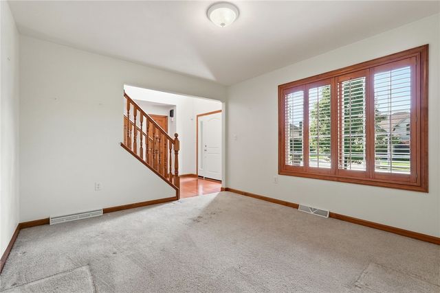 600 Ashton Ct, North Huntingdon, PA 15642