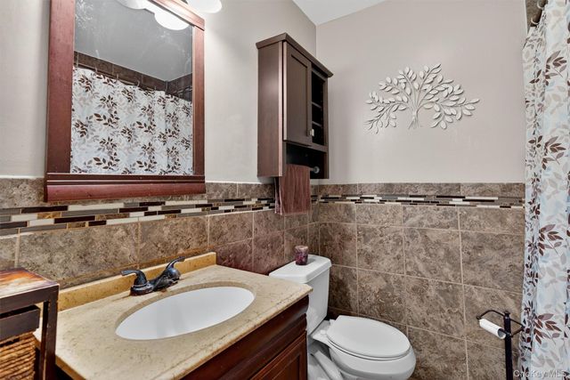 204 Country Club Drive, Maybrook, NY 12543