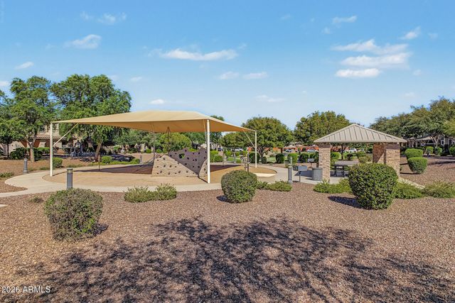 988 S DEERFIELD Lane, Gilbert, AZ 85296