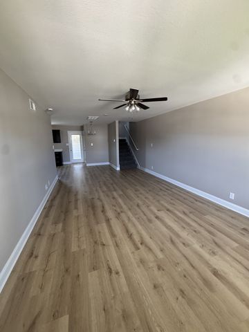 122 Ralph Ct, Clarksville, TN 37040