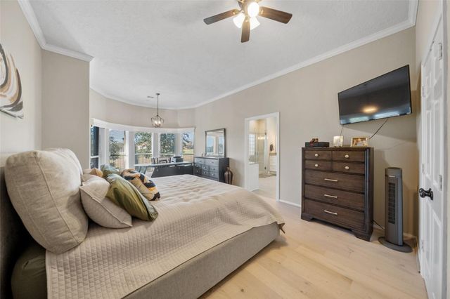 118 Hillsborough Drive W, Montgomery, TX 77356