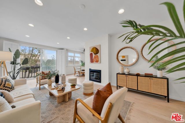 900 Euclid Street 307, Santa Monica, CA 90403
