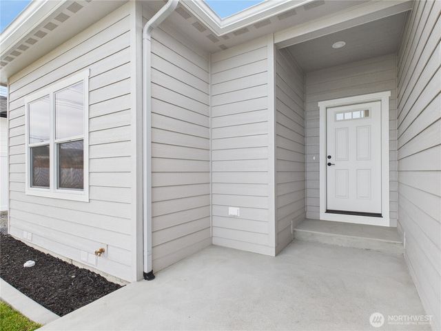 2460 Noah Street SE, East Wenatchee, WA 98802