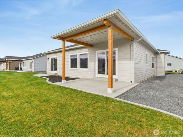 2460 Noah Street SE, East Wenatchee, WA 98802