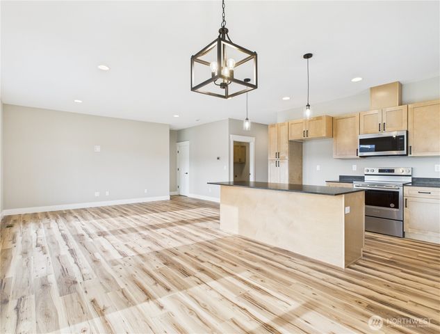 2460 Noah Street SE, East Wenatchee, WA 98802