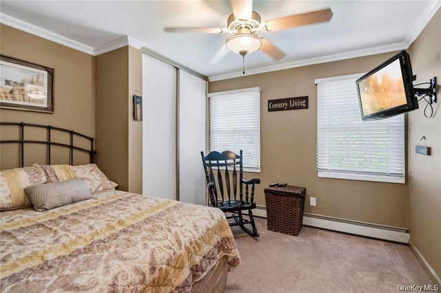 15-17 Park Woods Lane, Kings Park, NY 11754