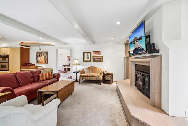 60 Oak Creek Trail, Madison, WI 53717
