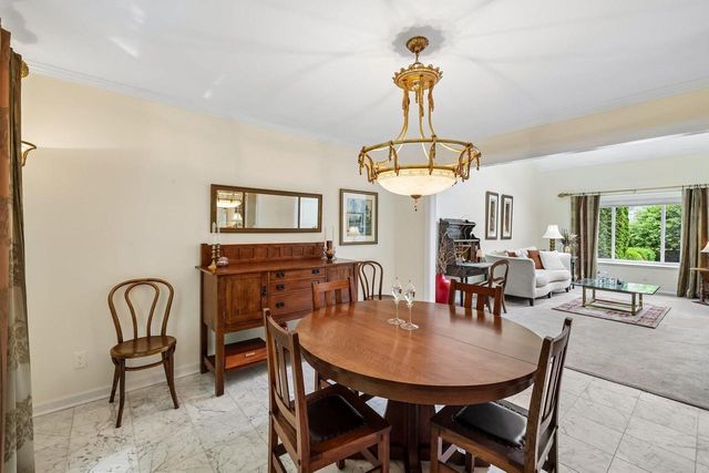 60 Oak Creek Trail, Madison, WI 53717