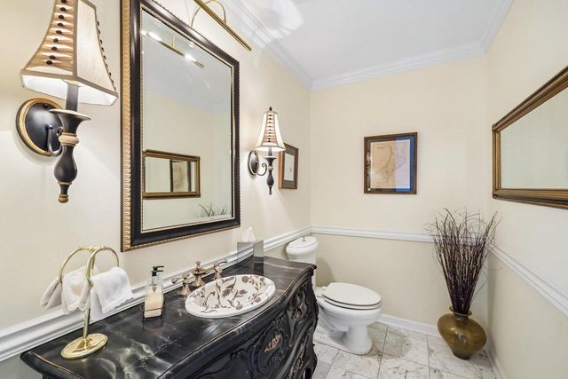 60 Oak Creek Trail, Madison, WI 53717