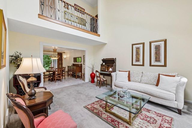 60 Oak Creek Trail, Madison, WI 53717