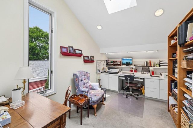 60 Oak Creek Trail, Madison, WI 53717