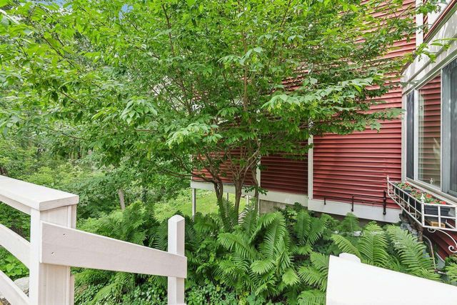 60 Oak Creek Trail, Madison, WI 53717