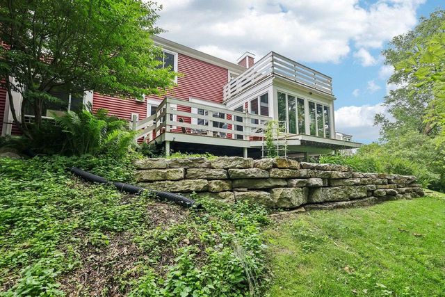 60 Oak Creek Trail, Madison, WI 53717