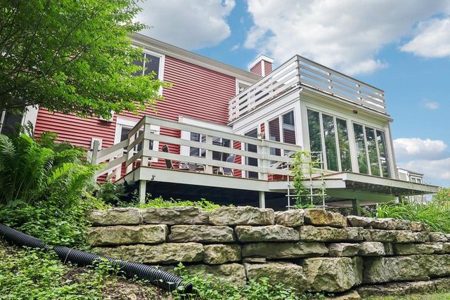 60 Oak Creek Trail, Madison, WI 53717