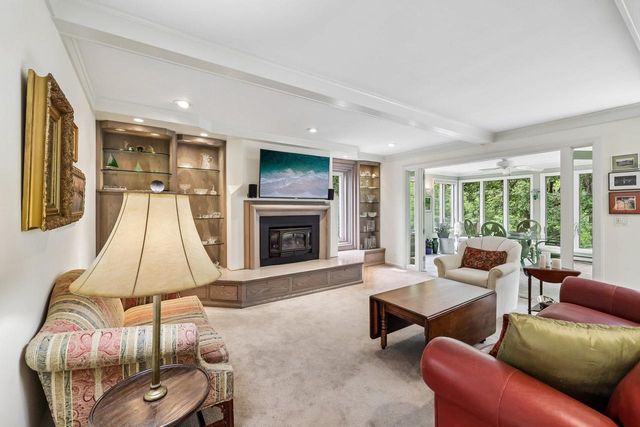 60 Oak Creek Trail, Madison, WI 53717