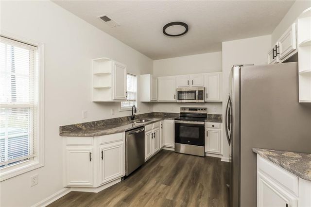 2555 Flat Shoals Road 3005, Atlanta, GA 30349