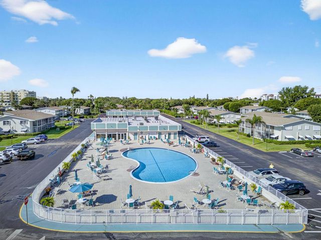 480 Horizons W 208, Boynton Beach, FL 33435