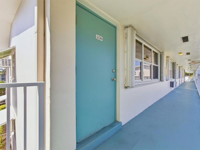 480 Horizons W 208, Boynton Beach, FL 33435