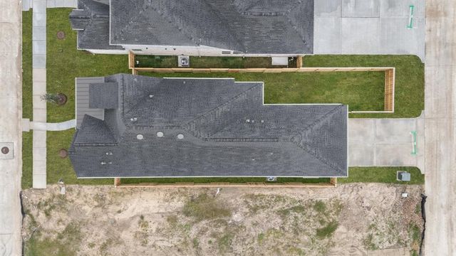 11814 North Pavillion Drive, Mont Belvieu, TX 77523