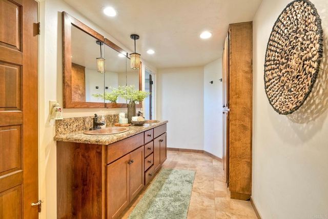 3149 Old Post Rd, Fallbrook, CA 92028