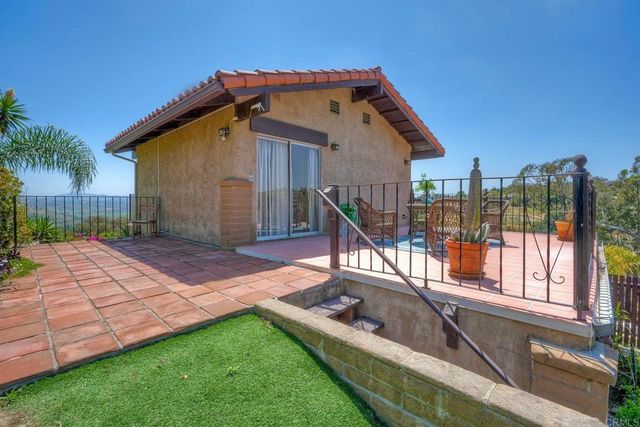 3149 Old Post Rd, Fallbrook, CA 92028