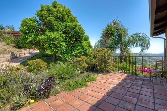 3149 Old Post Rd, Fallbrook, CA 92028