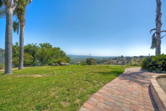 3149 Old Post Rd, Fallbrook, CA 92028