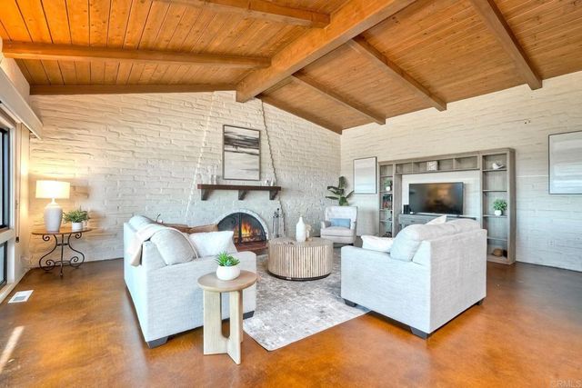 3149 Old Post Rd, Fallbrook, CA 92028