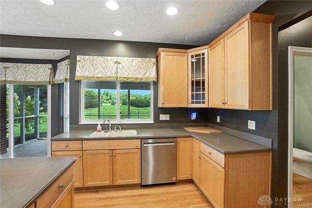 4212 Seema Drive, Dayton, OH 45440