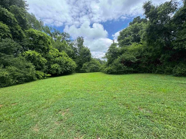 5076 NEWTON DR, Memphis, TN 38109