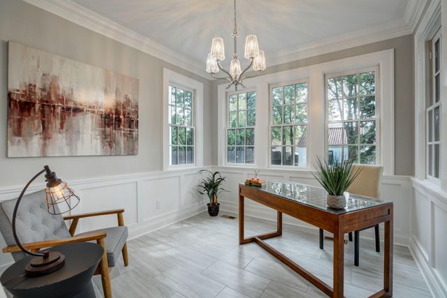 2056 Summit Avenue, Saint Paul, MN 55105