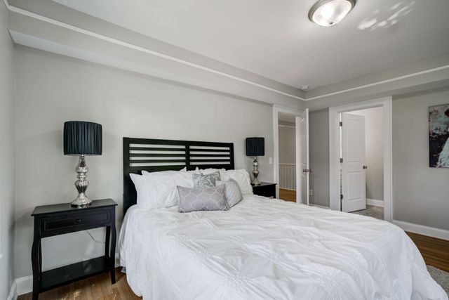 2056 Summit Avenue, Saint Paul, MN 55105