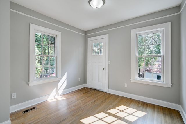 2056 Summit Avenue, Saint Paul, MN 55105