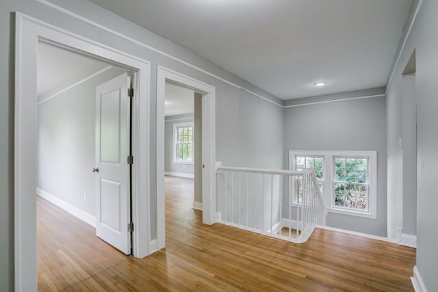 2056 Summit Avenue, Saint Paul, MN 55105