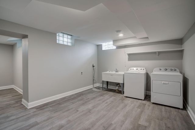 2056 Summit Avenue, Saint Paul, MN 55105