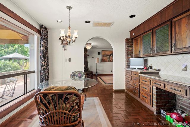 17331 S 174th Avenue E, Bixby, OK 74008